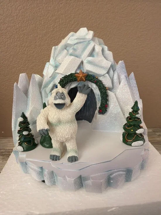 Hawthorne Village Rudolph's Town Abominable Snowman Christmas at Bumble's NEW - Picture 16 of 16